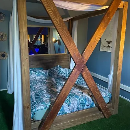 L'entrepot Secret מלון אהבה