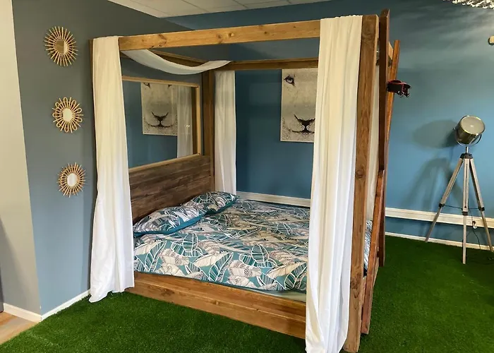 L'entrepot Secret Hotel del amor Nimes